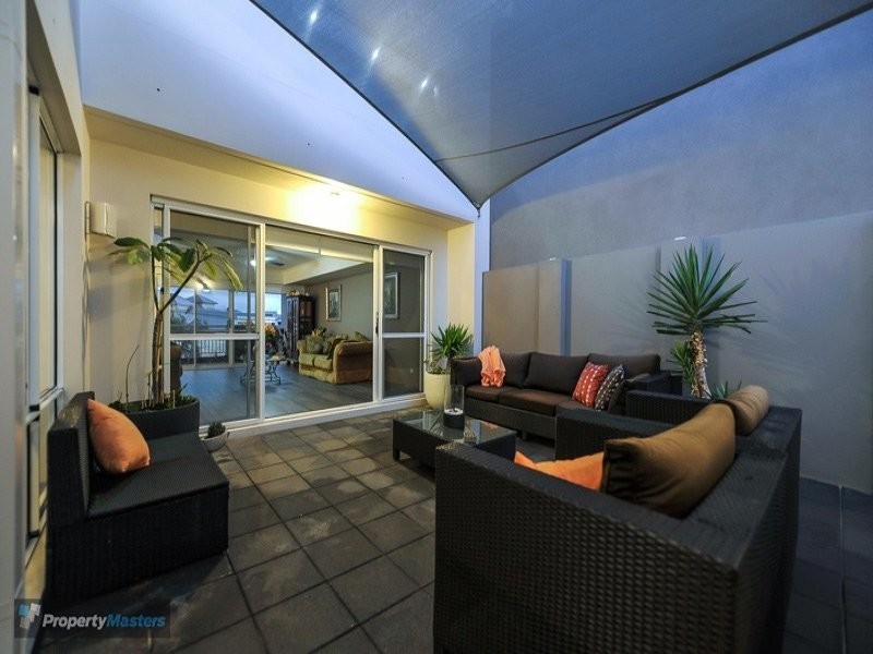 7 Amelia Loop, North Coogee WA 6163