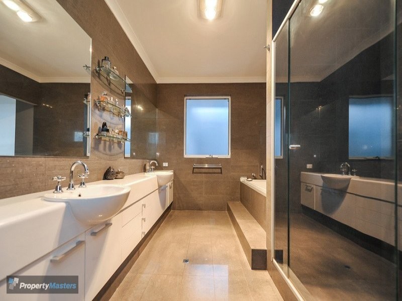 7 Amelia Loop, North Coogee WA 6163