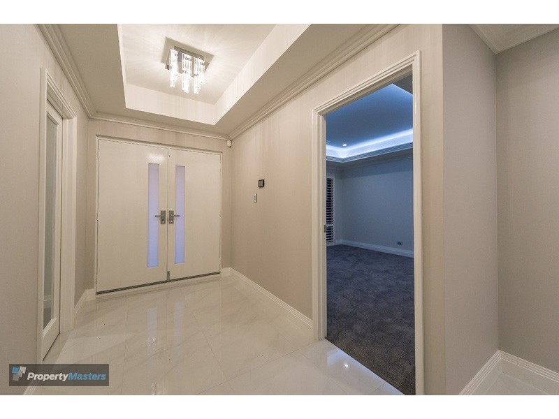 64 Raeside Drive, Landsdale WA 6065