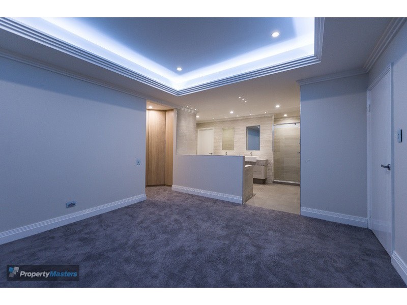 64 Raeside Drive, Landsdale WA 6065