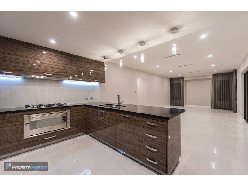 64 Raeside Drive, Landsdale WA 6065