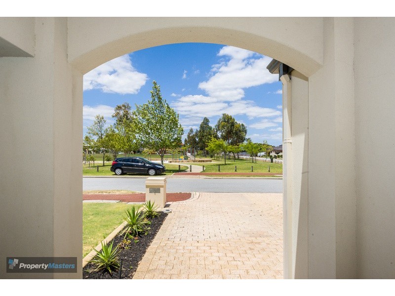 13 Carpenteria Drive, Stirling WA 6021