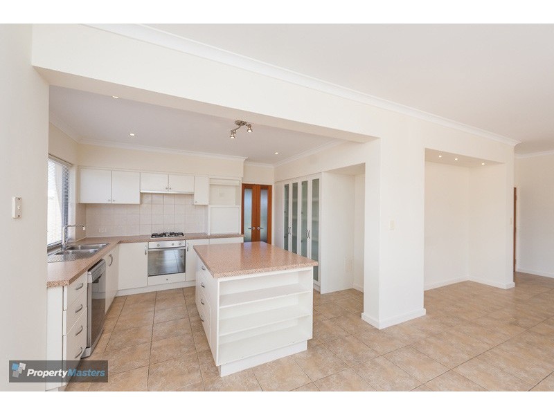 13 Carpenteria Drive, Stirling WA 6021