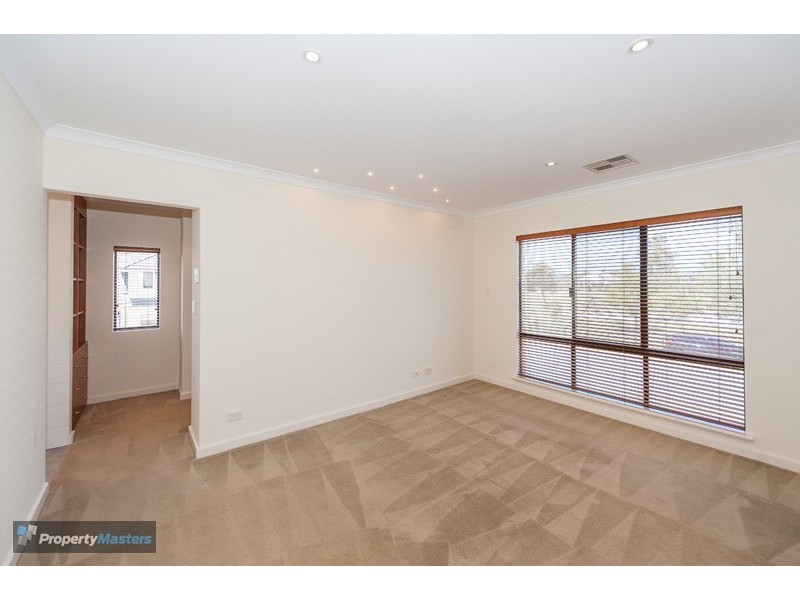 13 Carpenteria Drive, Stirling WA 6021