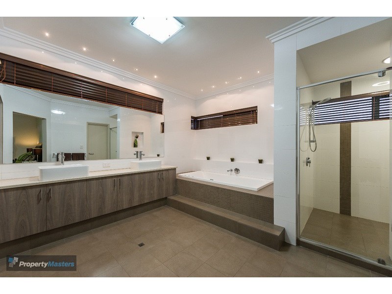 19 Zanzibar Loop, Aveley WA 6069