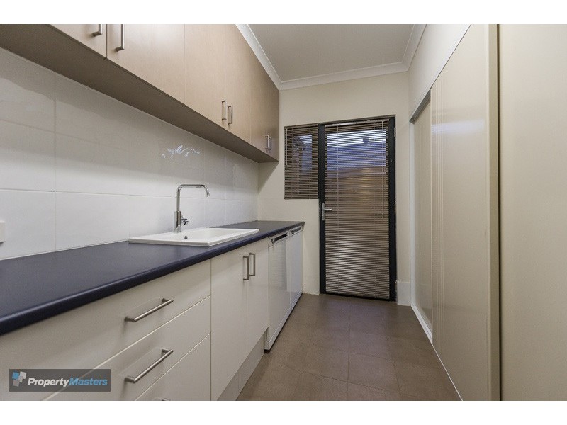 19 Zanzibar Loop, Aveley WA 6069