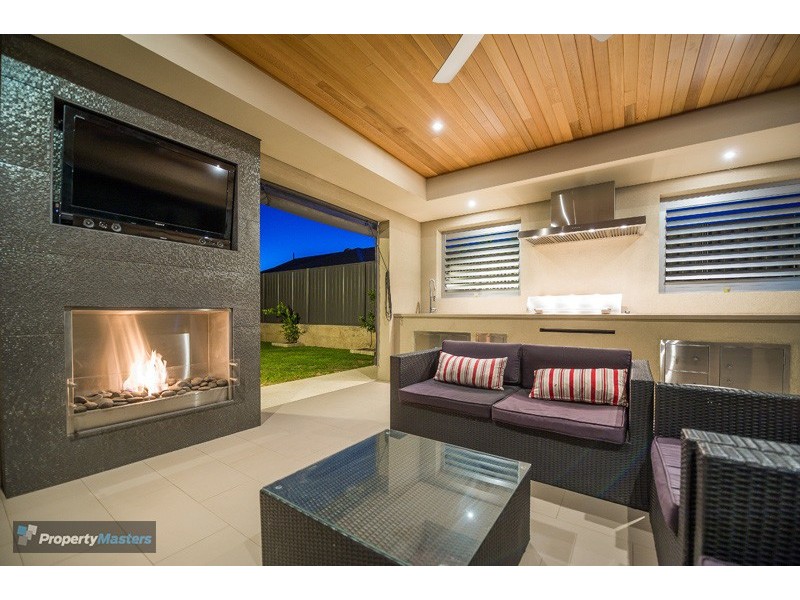 19 Zanzibar Loop, Aveley WA 6069