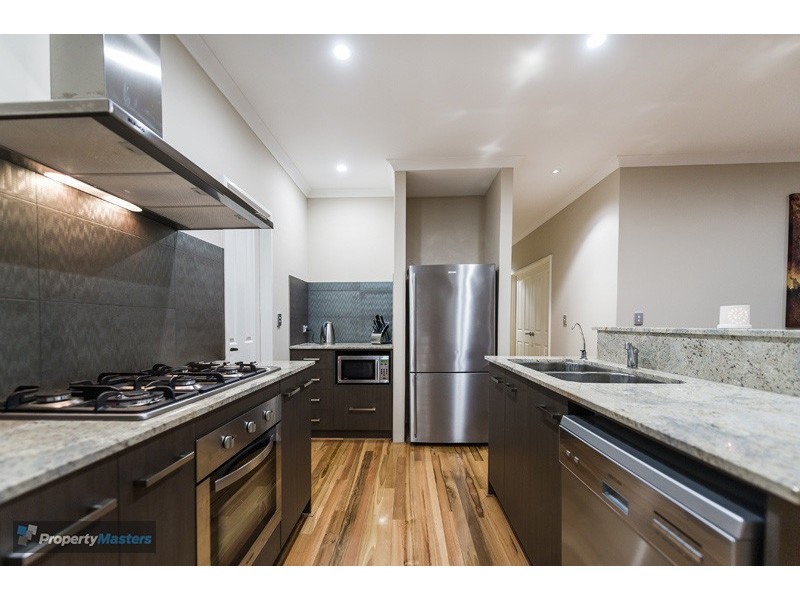 20 Cochrane Loop, Aveley WA 6069