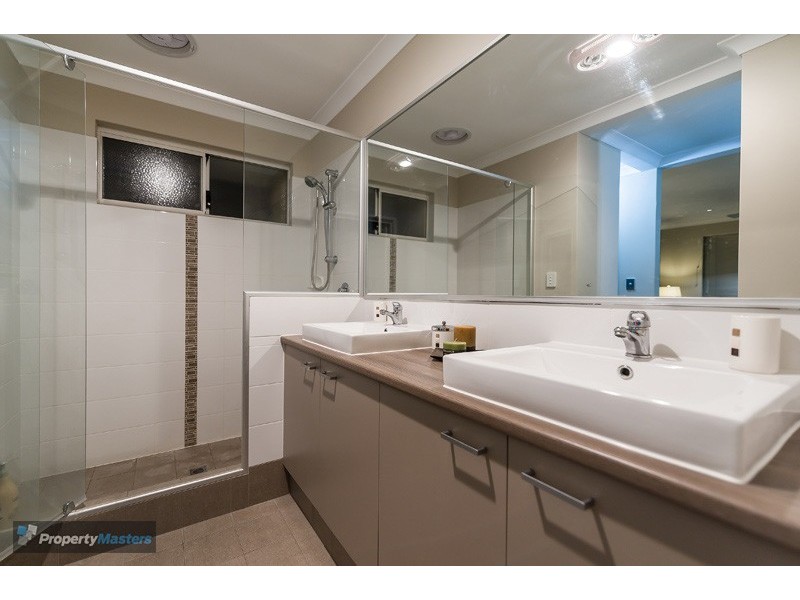 20 Cochrane Loop, Aveley WA 6069