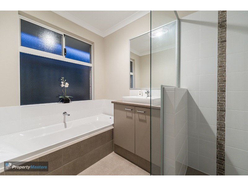 20 Cochrane Loop, Aveley WA 6069