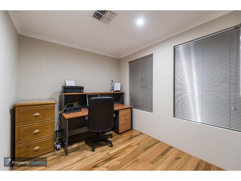 20 Cochrane Loop, Aveley WA 6069