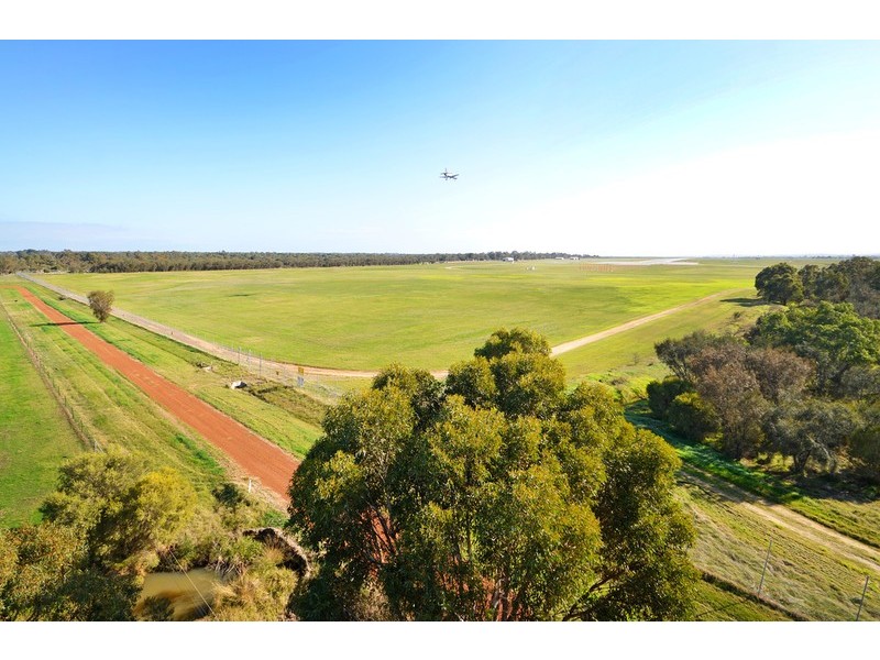 137 Warren Road, Bullsbrook WA 6084