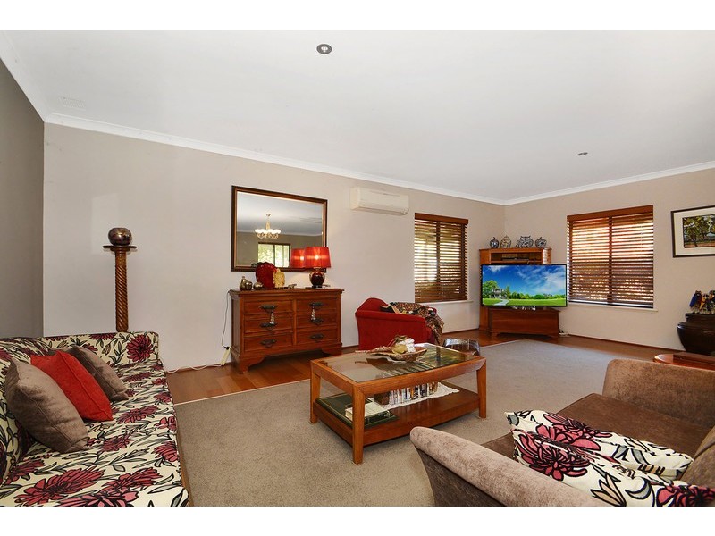137 Warren Road, Bullsbrook WA 6084