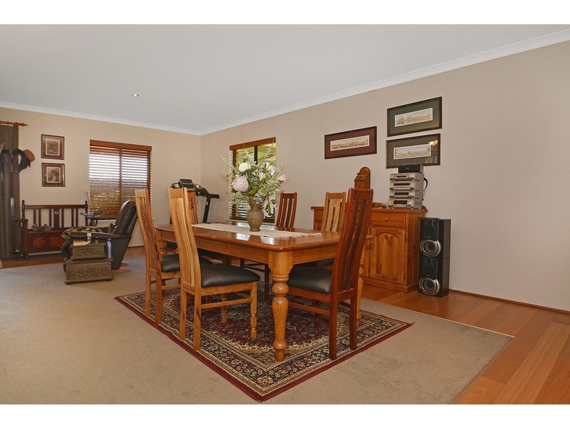 137 Warren Road, Bullsbrook WA 6084