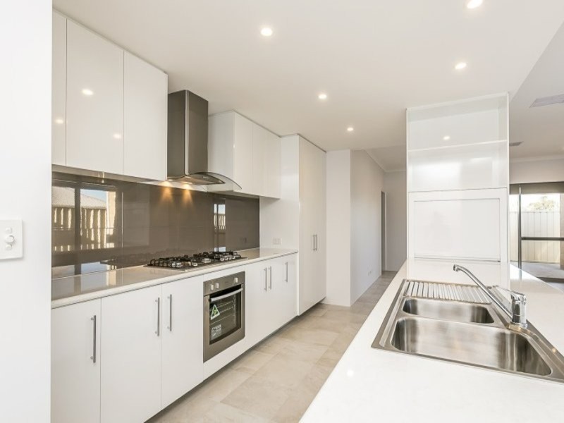 19 Fogliani Loop, Sinagra WA 6065