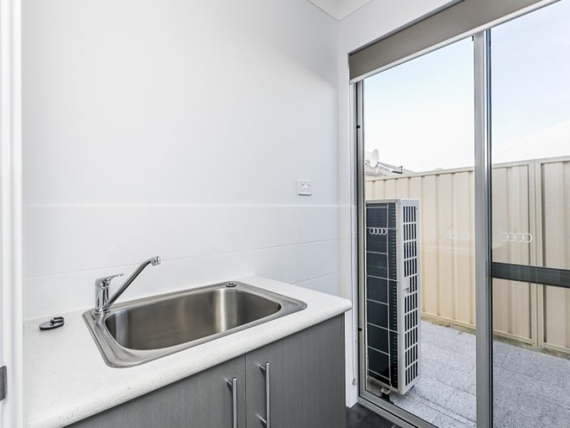 19 Fogliani Loop, Sinagra WA 6065