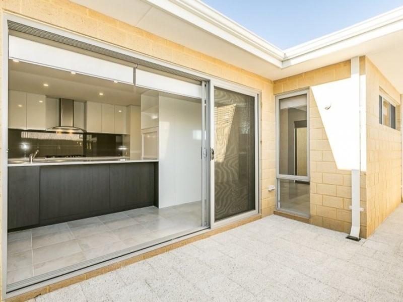 19 Fogliani Loop, Sinagra WA 6065