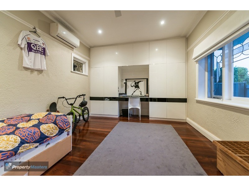 44 Sexton Road, Inglewood WA 6052