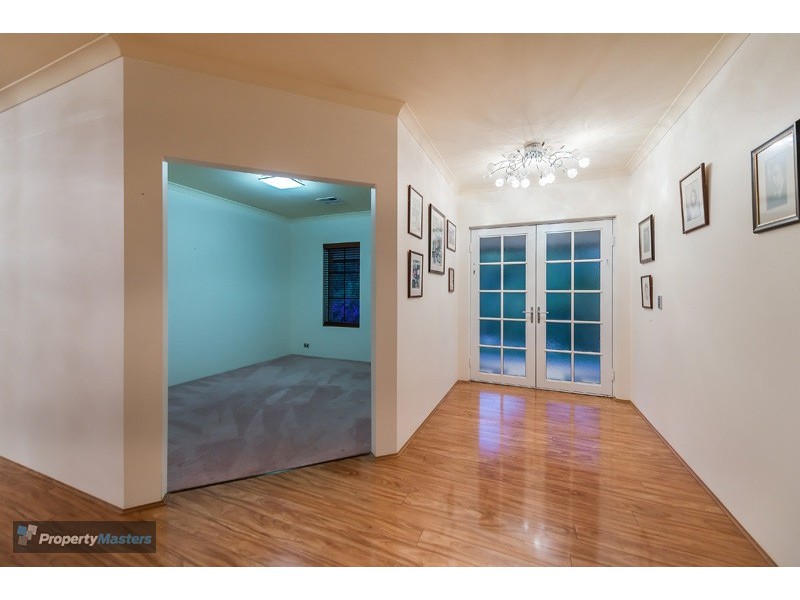 90 Karl Place, Mundaring WA 6073