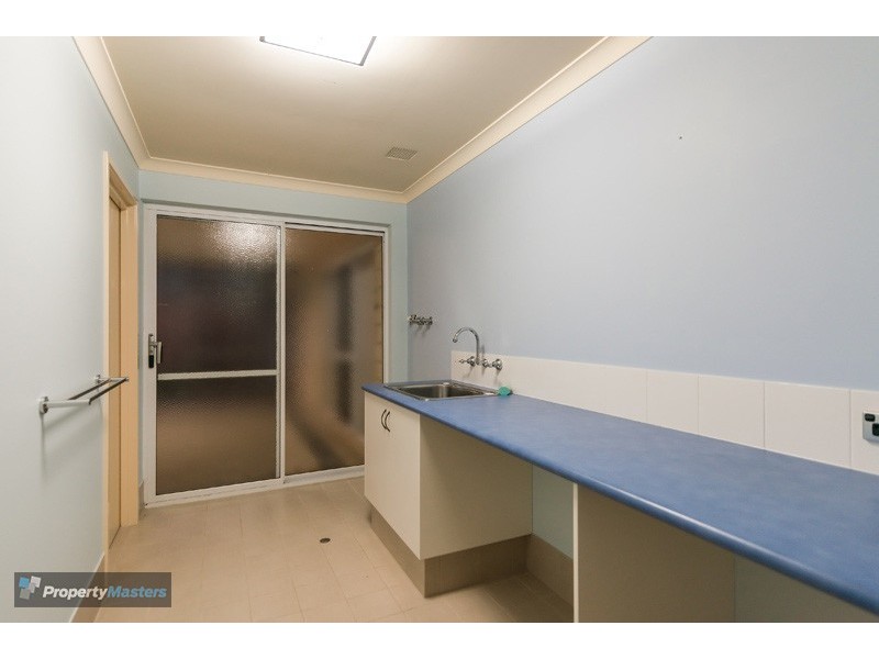 90 Karl Place, Mundaring WA 6073