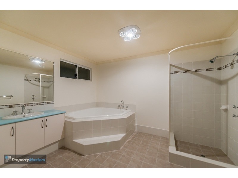 90 Karl Place, Mundaring WA 6073