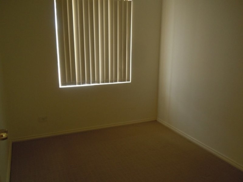 2/68 Golf View Street, Yokine WA 6060