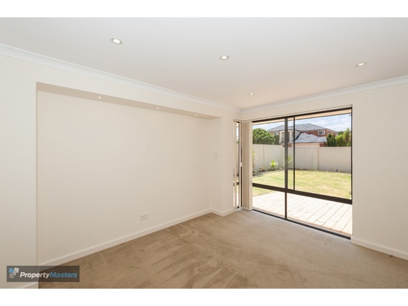 13 Carpenteria Drive, Stirling WA 6021