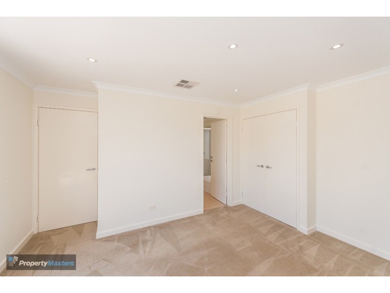 13 Carpenteria Drive, Stirling WA 6021