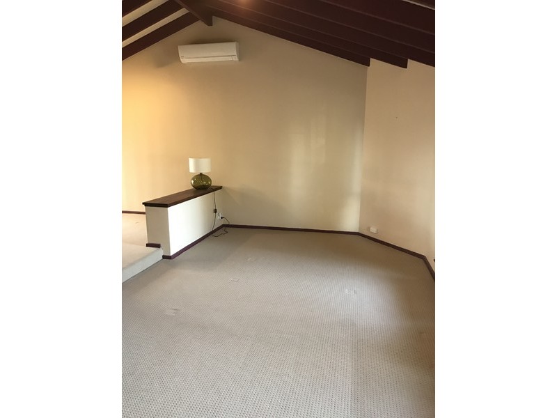 22 Mackay Way, Hillarys WA 6025