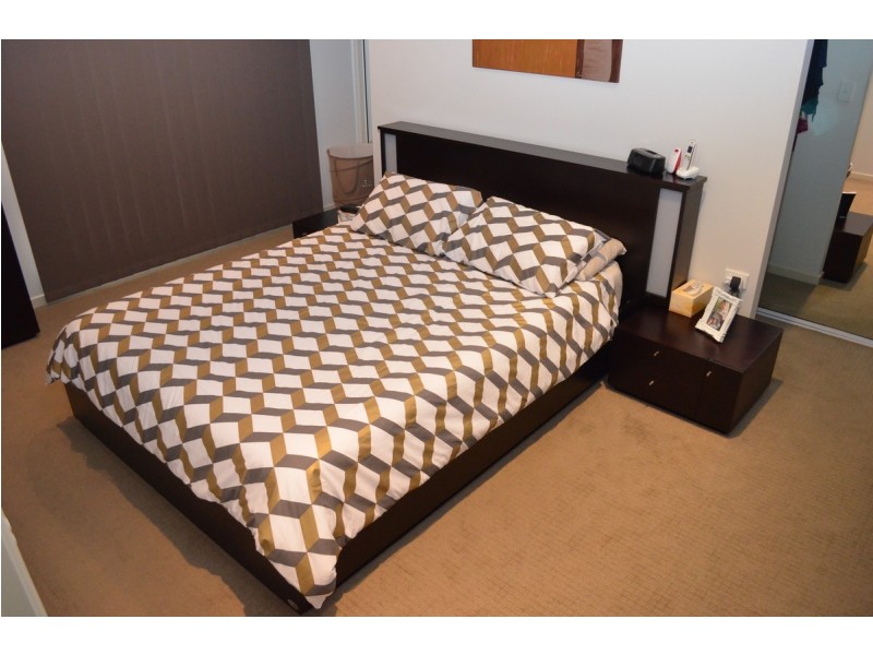 8 River Drive, Mareeba QLD 4880