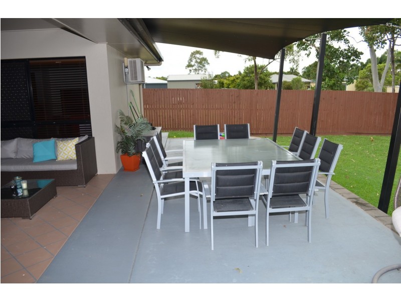 8 River Drive, Mareeba QLD 4880