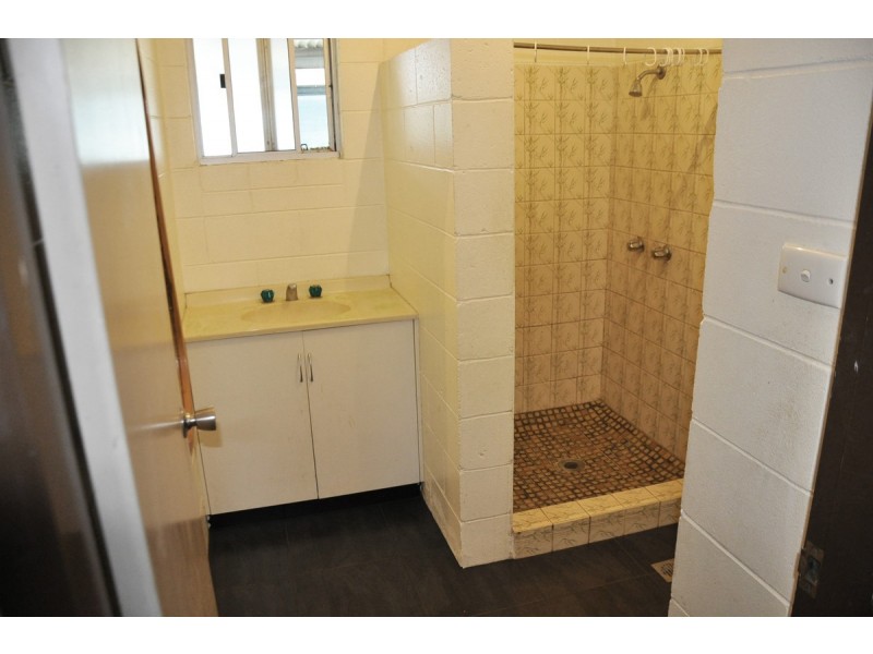 27 Martin Avenue, Mareeba QLD 4880