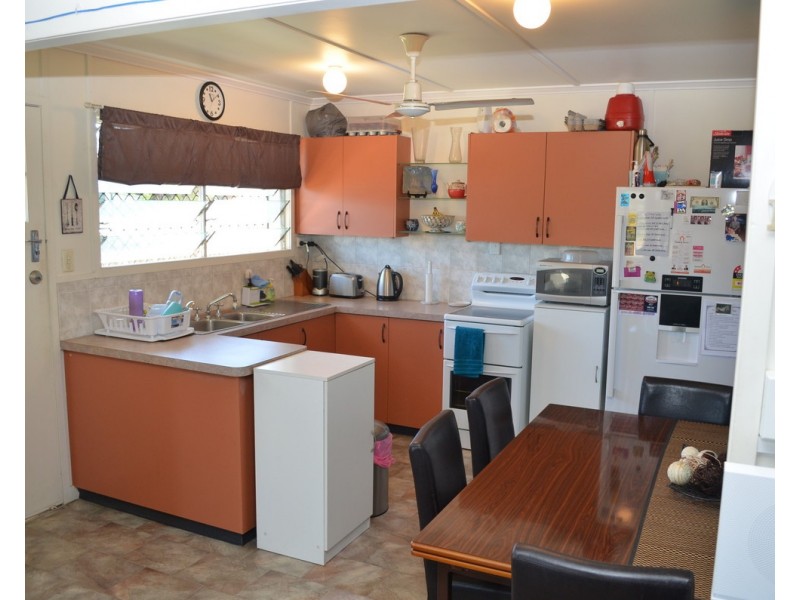 129 Mason Street, Mareeba QLD 4880