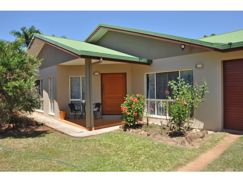 10 Wylandra Drive, Mareeba QLD 4880