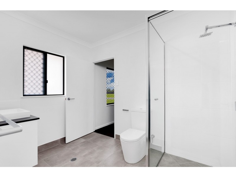 9 Riverlands Drive, Mareeba QLD 4880