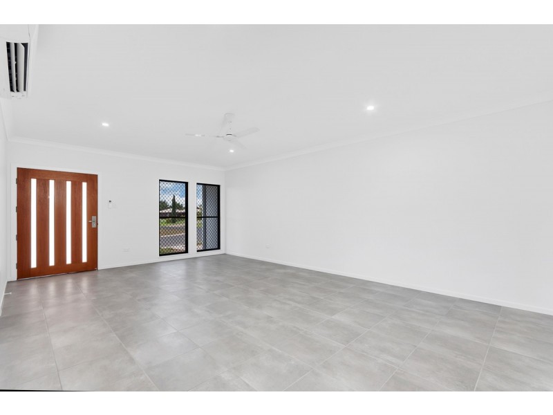 9 Riverlands Drive, Mareeba QLD 4880