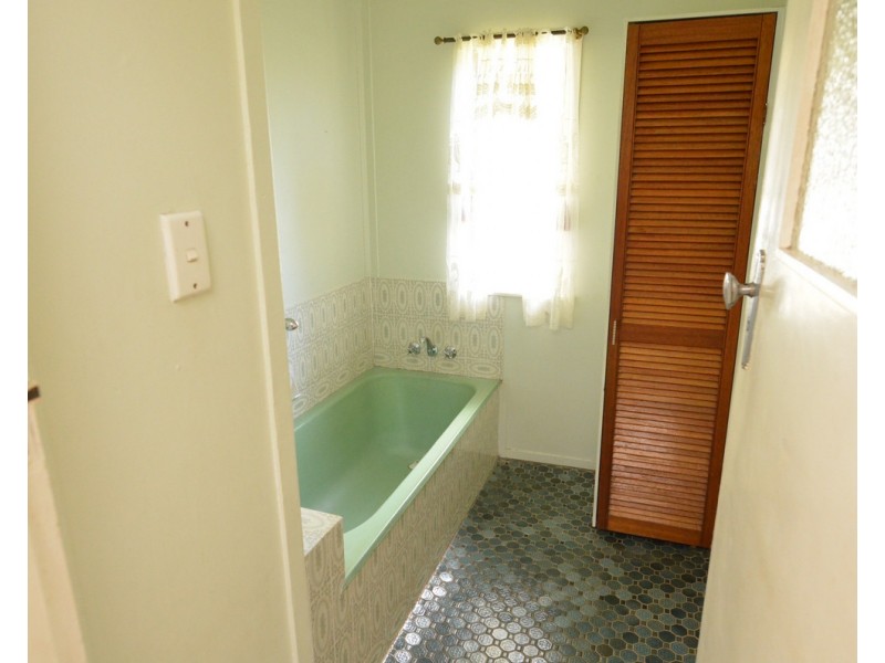 30 Rankin Street, Mareeba QLD 4880