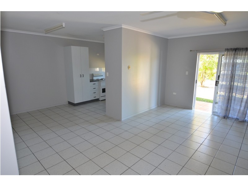 1/42 Strattmann Street, Mareeba QLD 4880