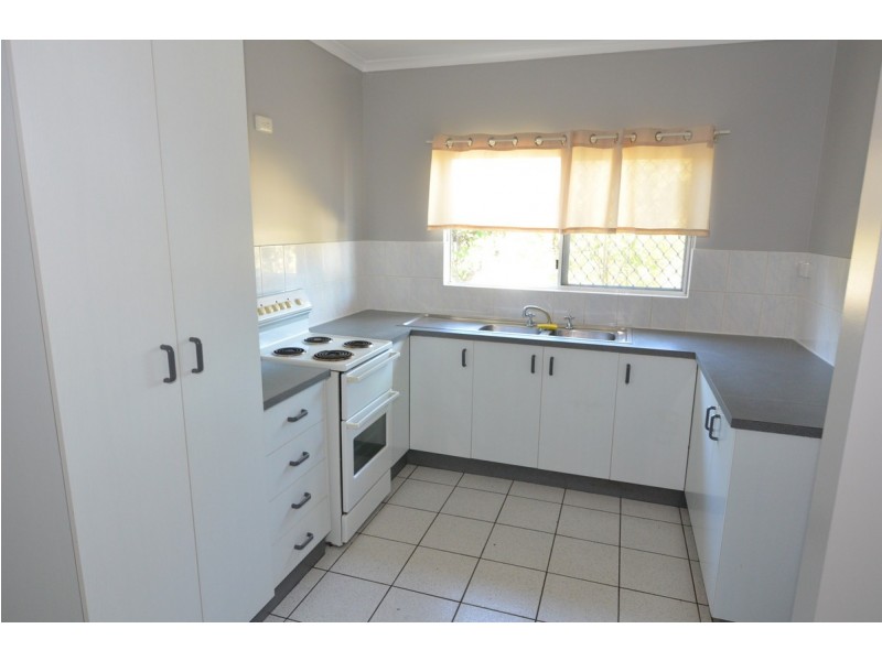 1/42 Strattmann Street, Mareeba QLD 4880