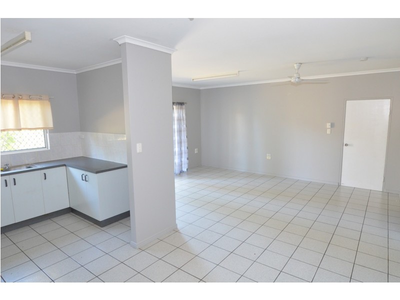 1/42 Strattmann Street, Mareeba QLD 4880