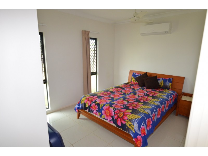 11 Wren Close, Mareeba QLD 4880