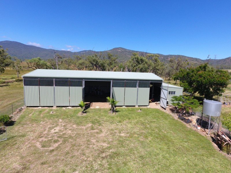 656 Oaky Valley Avenue, Mareeba QLD 4880