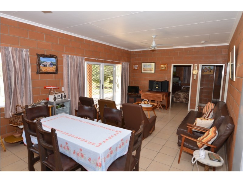 656 Oaky Valley Avenue, Mareeba QLD 4880