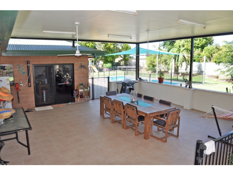 6 Debel Close, Mareeba QLD 4880