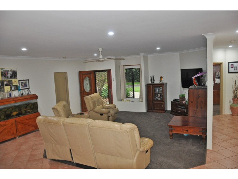 6 Debel Close, Mareeba QLD 4880