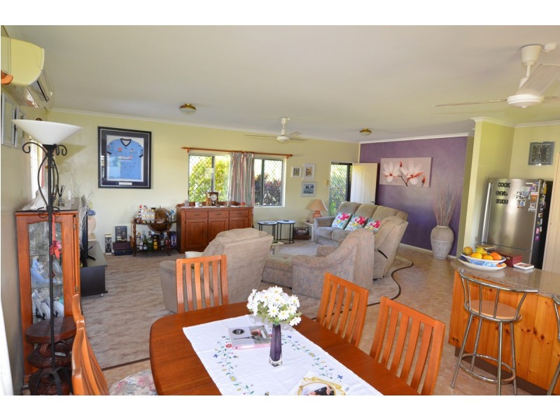 8 Haines Close, Mareeba QLD 4880