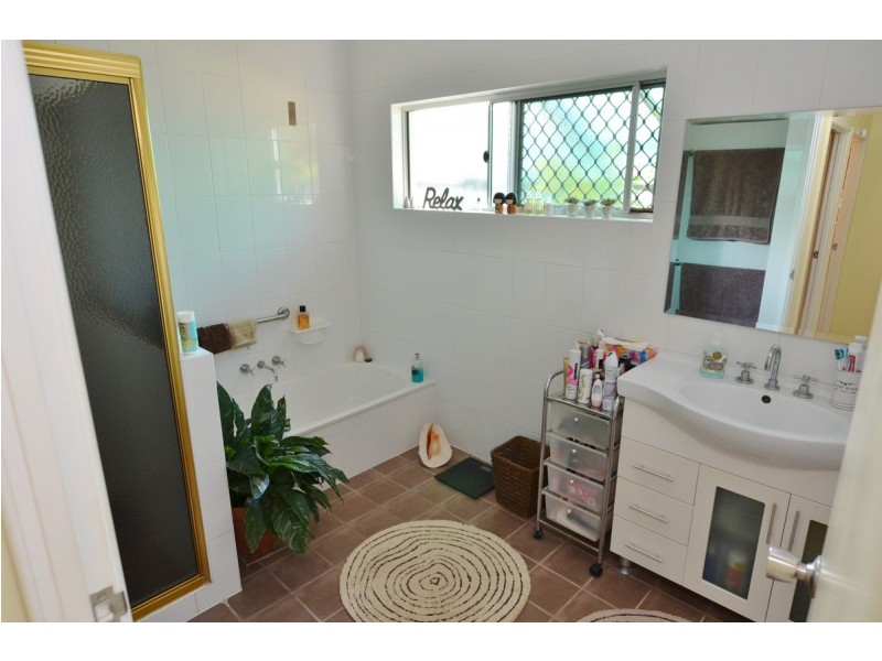 8 Haines Close, Mareeba QLD 4880