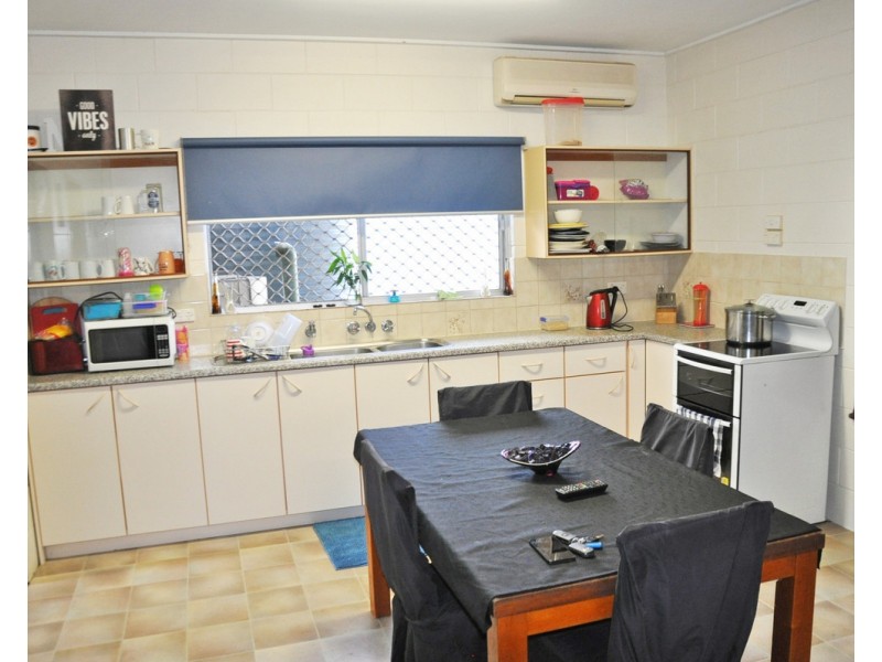 38 Martin Avenue, Mareeba QLD 4880