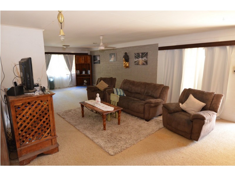 19 Kenneally Road, Mareeba QLD 4880
