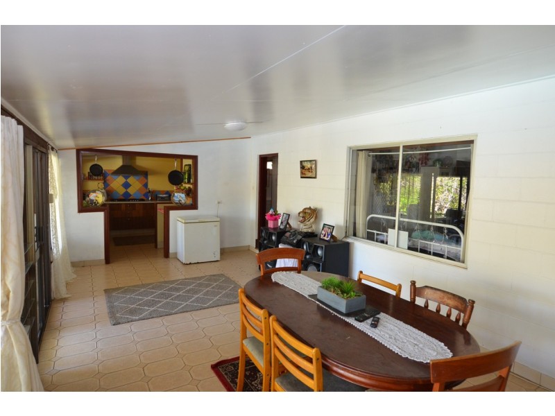 19 Kenneally Road, Mareeba QLD 4880